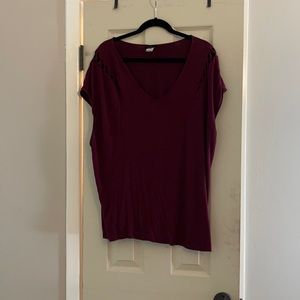 Blouse with cross design on sleeve